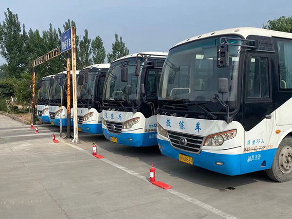 A1大型客車